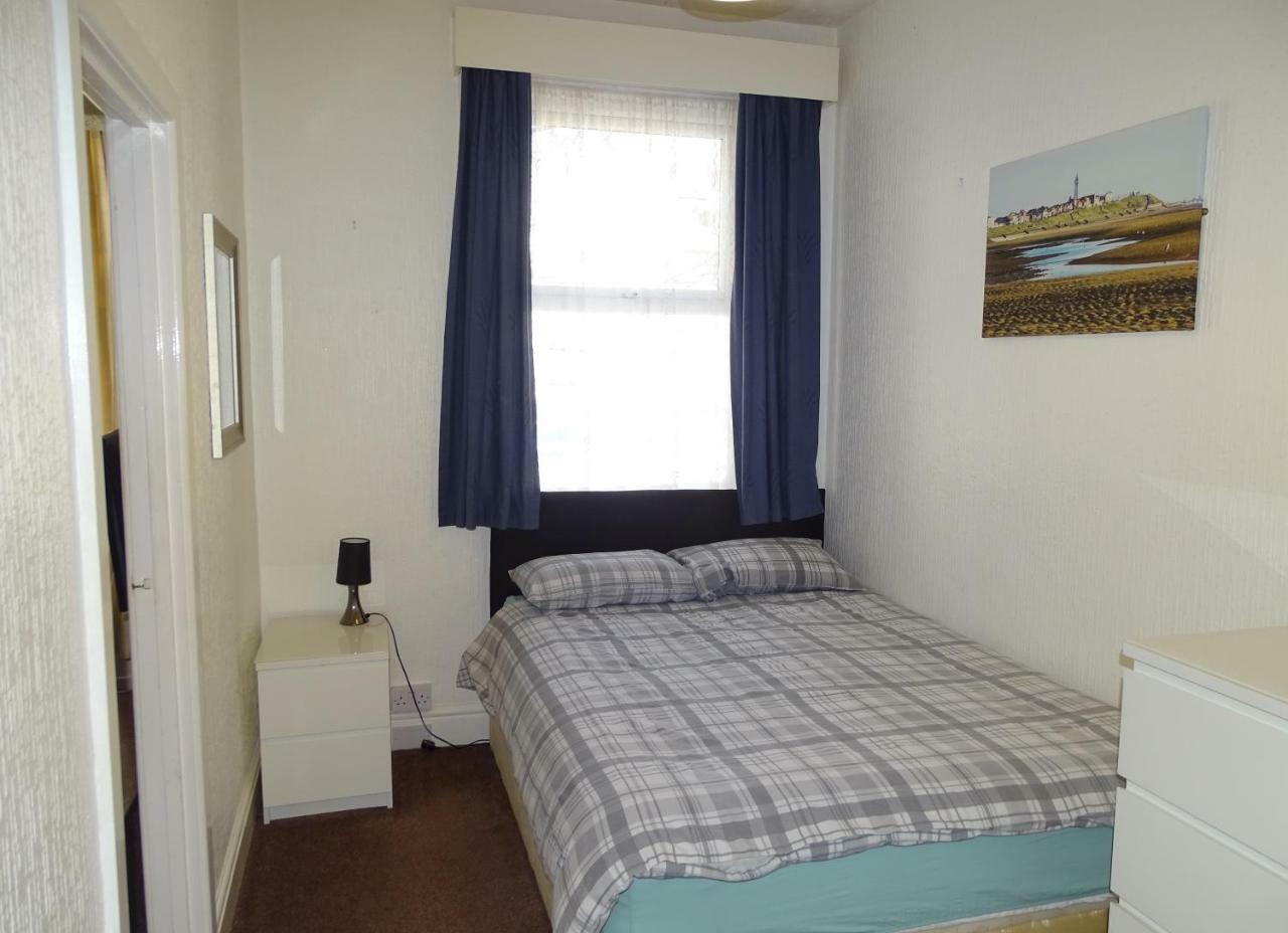 Beeton Villas Holiday Apartments Blackpool Kültér fotó